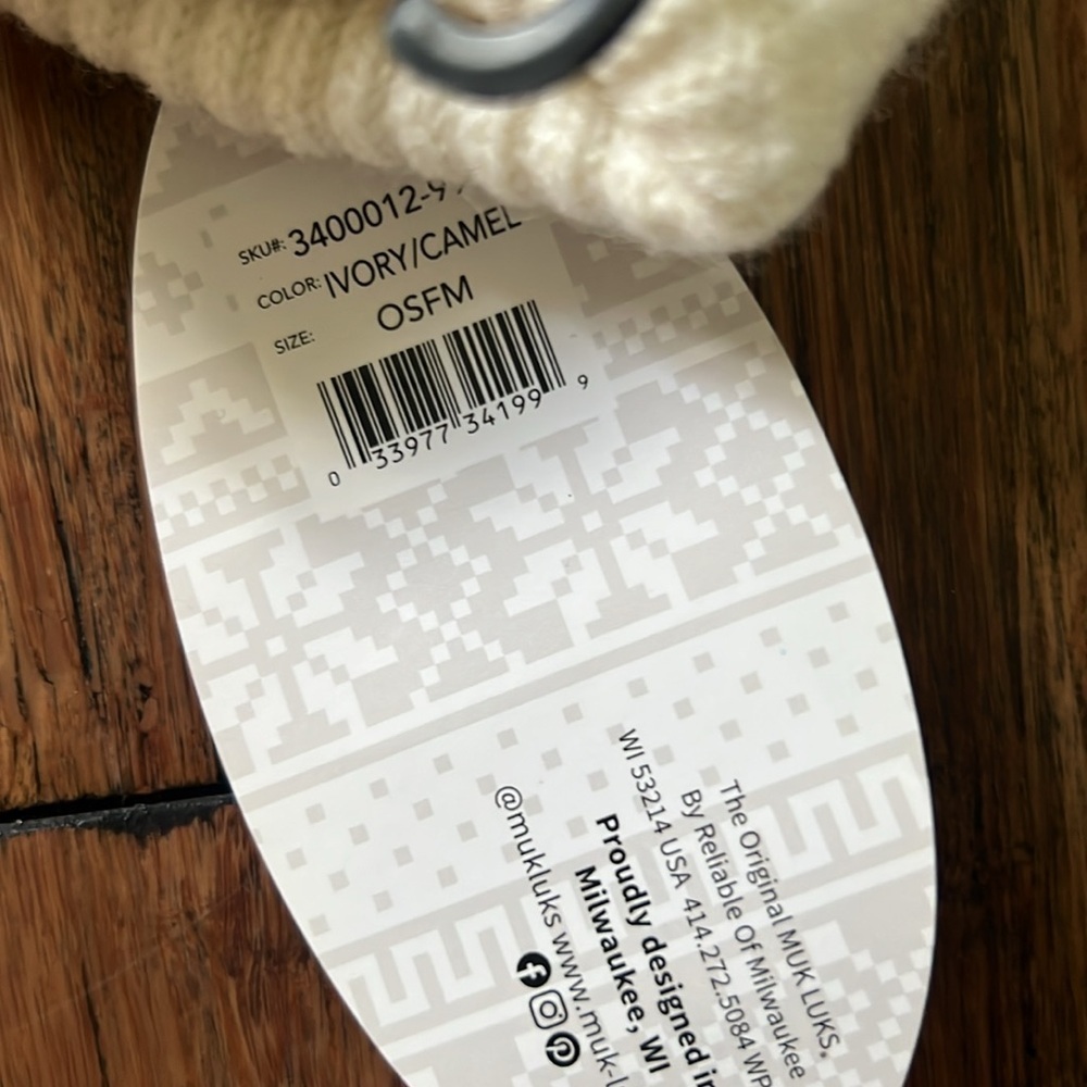 NWT Muk Luks Wool Knit Gloves Fair Isle Touch Screen Compatible - Picture 5 of 6